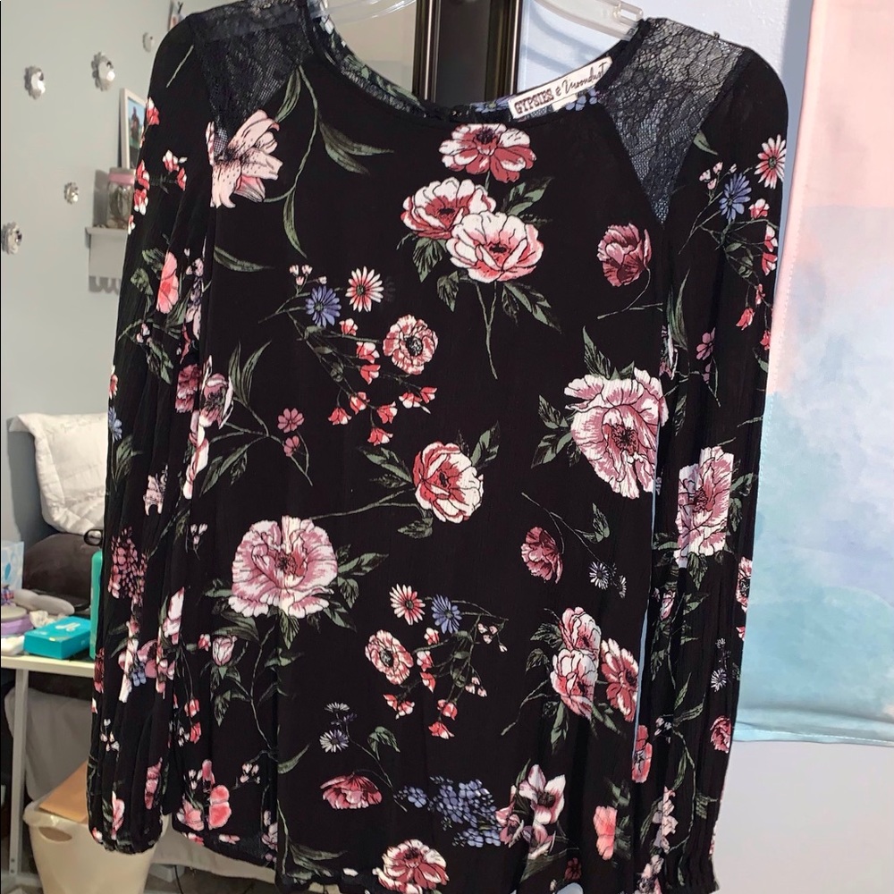 floral top